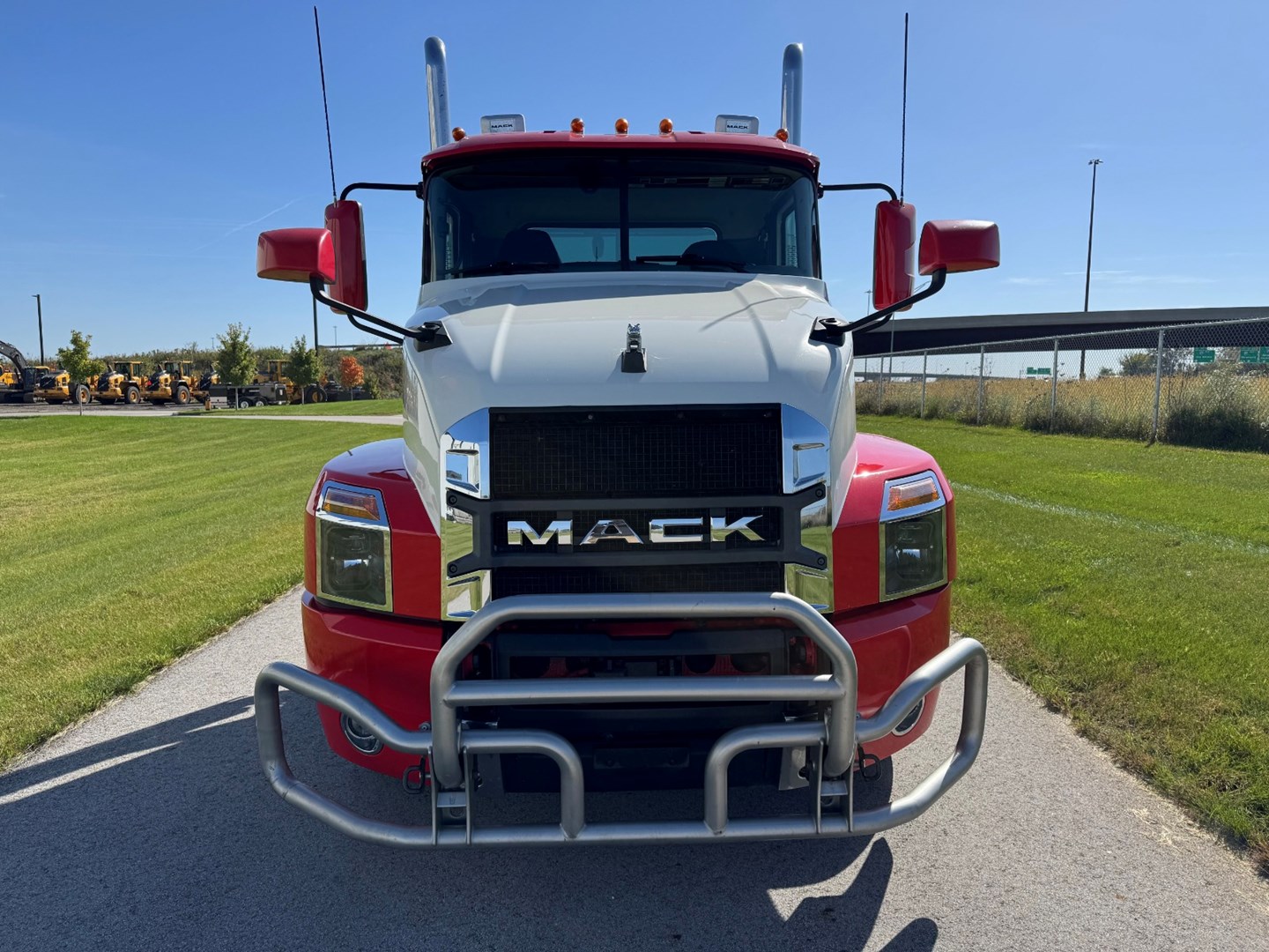 2022 Mack Anthem in Carroll, IA — photo 3